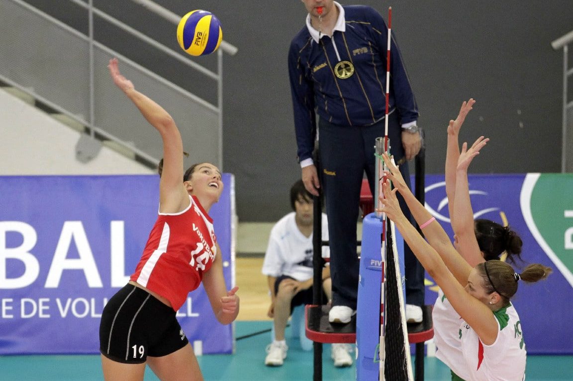 Señales y marcadores en voleibol: cómo indicar posiciones en el terreno de juego
